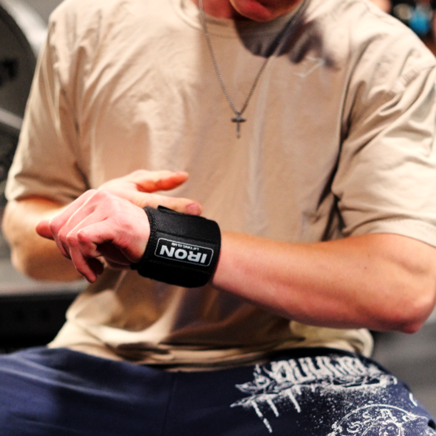 IRON WRIST WRAPS - 18" WEIGHTLIFTING SUPPORT