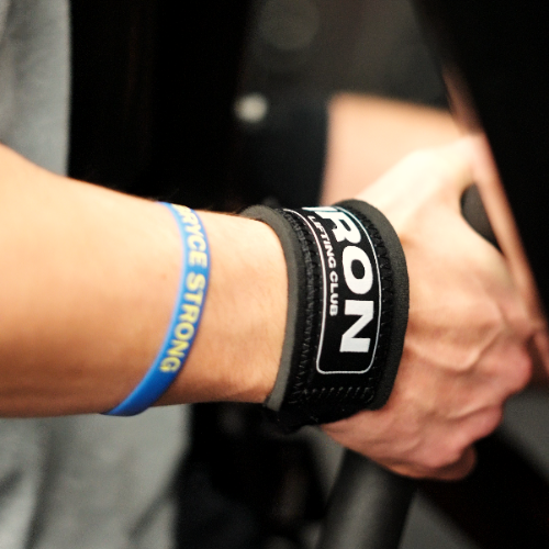 IRON LIFTING STRAPS | PREMIUM PADDED WEIGHTLIFTING STRAPS